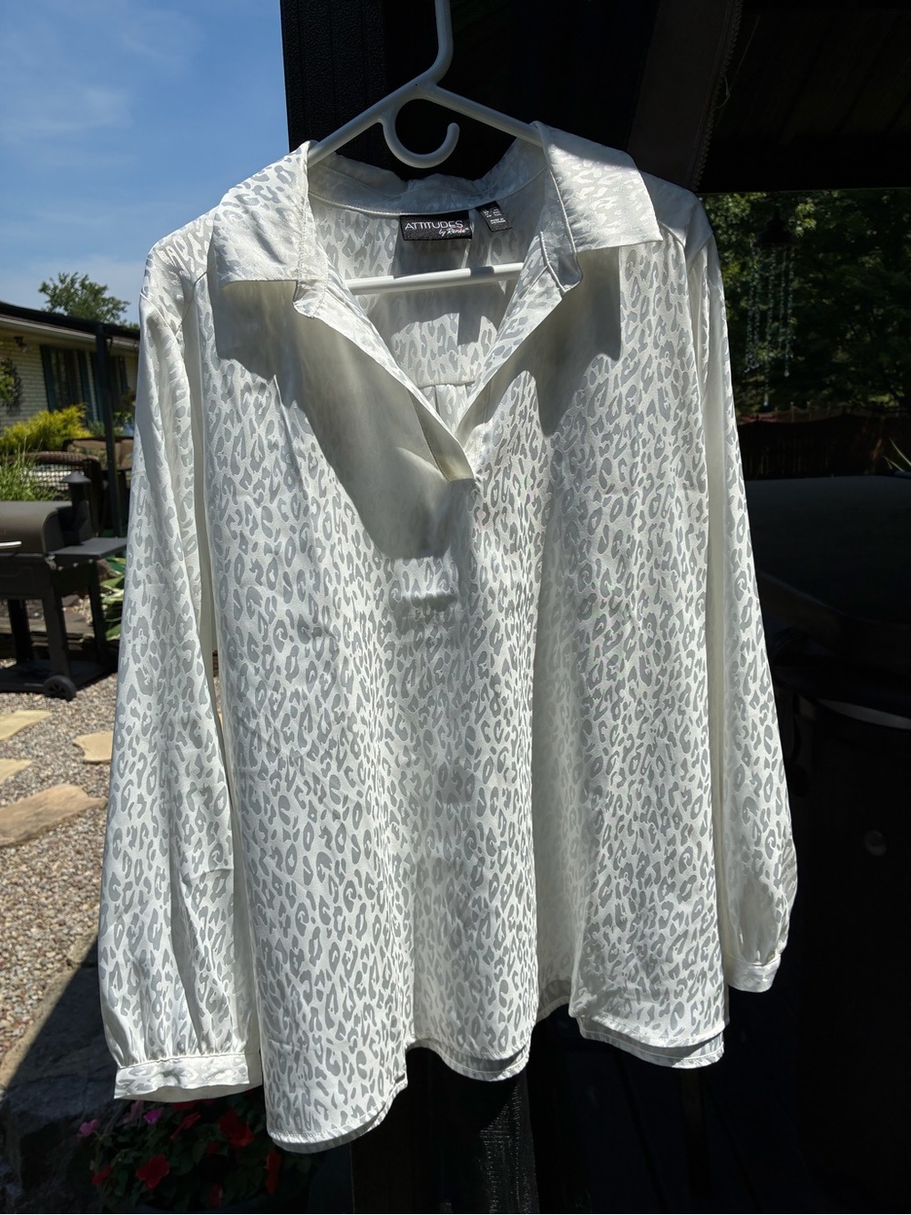 Attitudes by Renee Pearl White Satin Leopard Jacquard Blouse